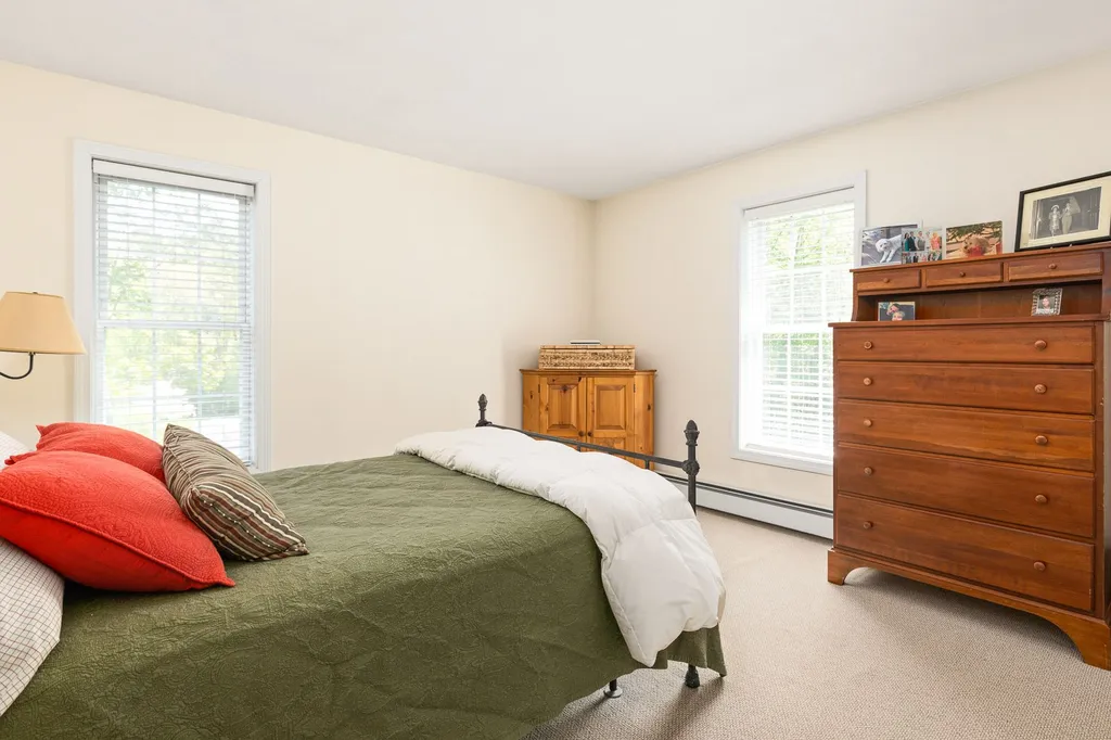 31 Quaker Lane Seabrook NH 03874