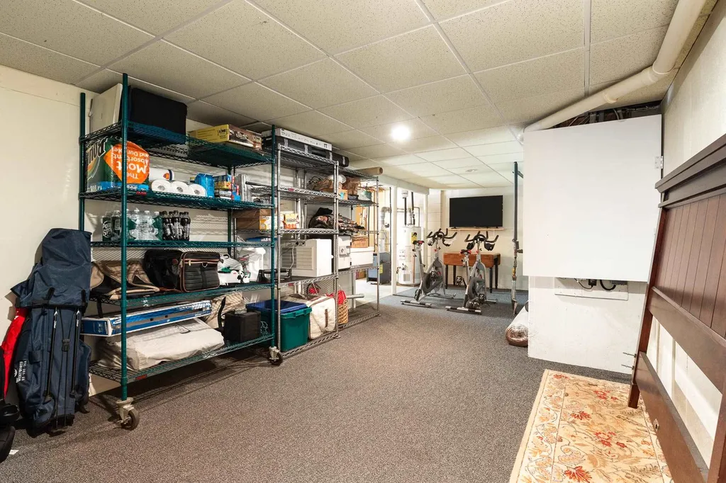 31 Quaker Lane Seabrook NH 03874