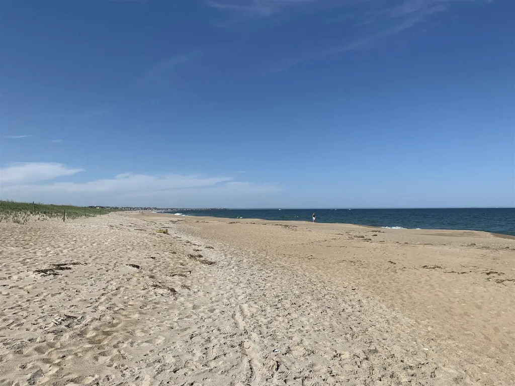 31 Quaker Lane Seabrook NH 03874