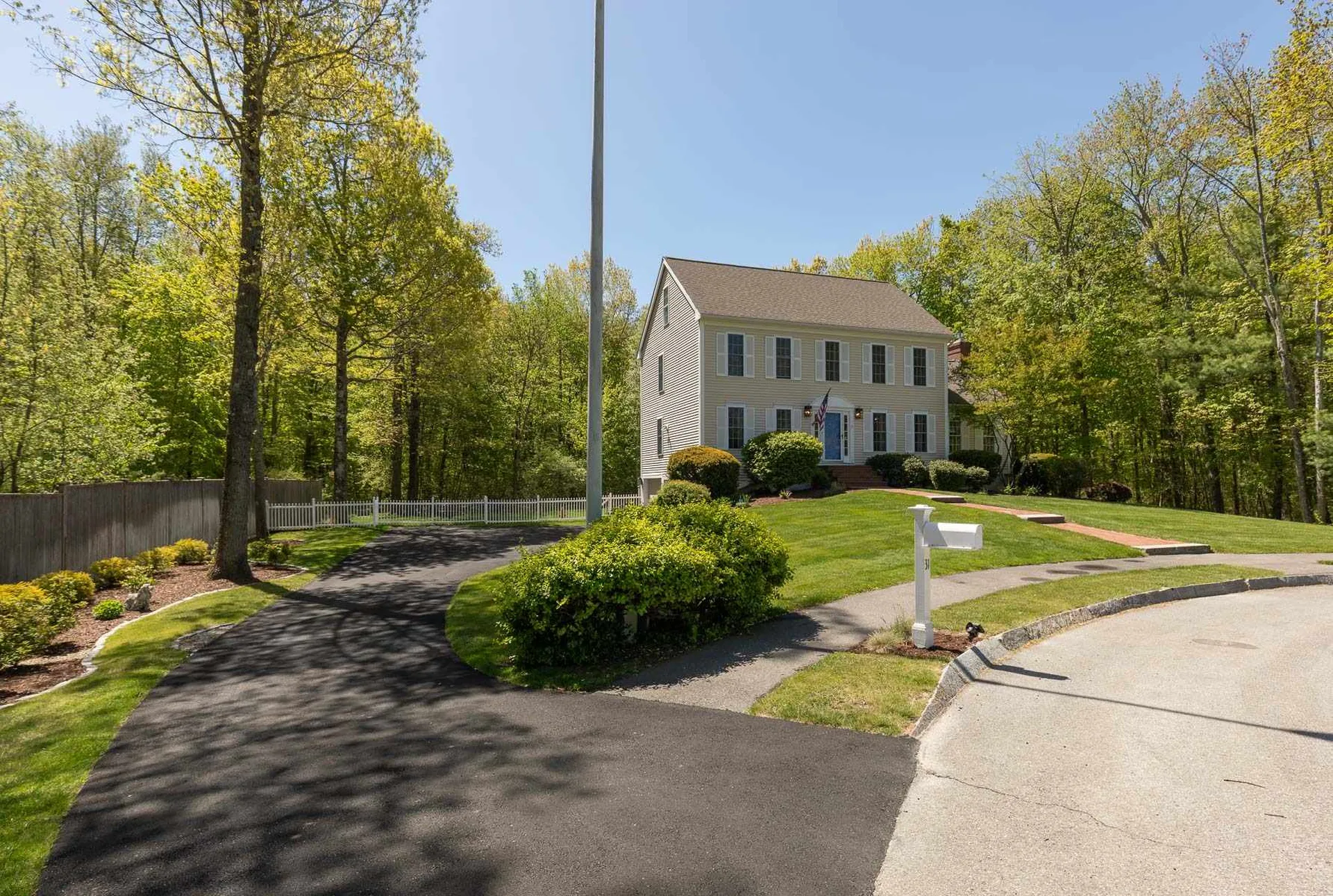 31 Quaker Lane Seabrook NH 03874