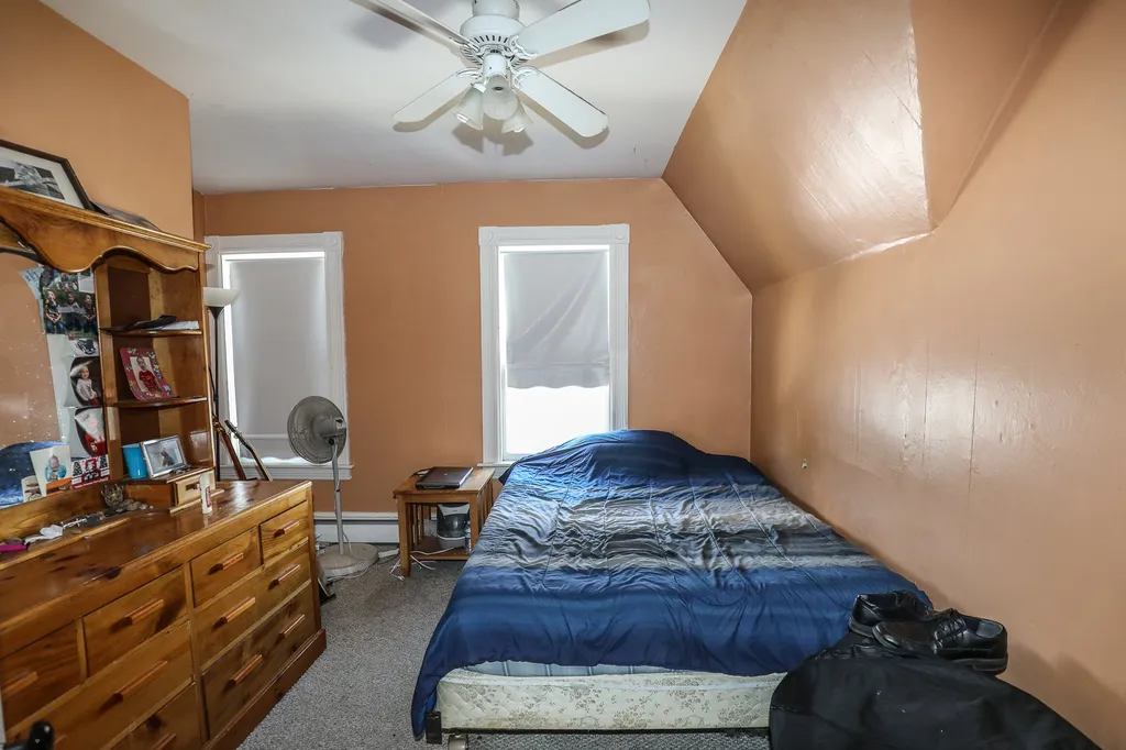 592 Hevey Street Manchester NH 03102