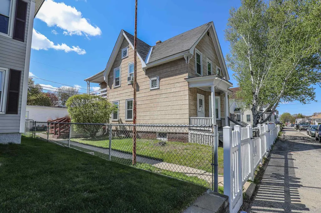 592 Hevey Street Manchester NH 03102