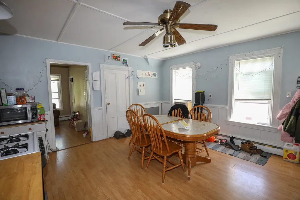 592 Hevey Street Manchester NH 03102