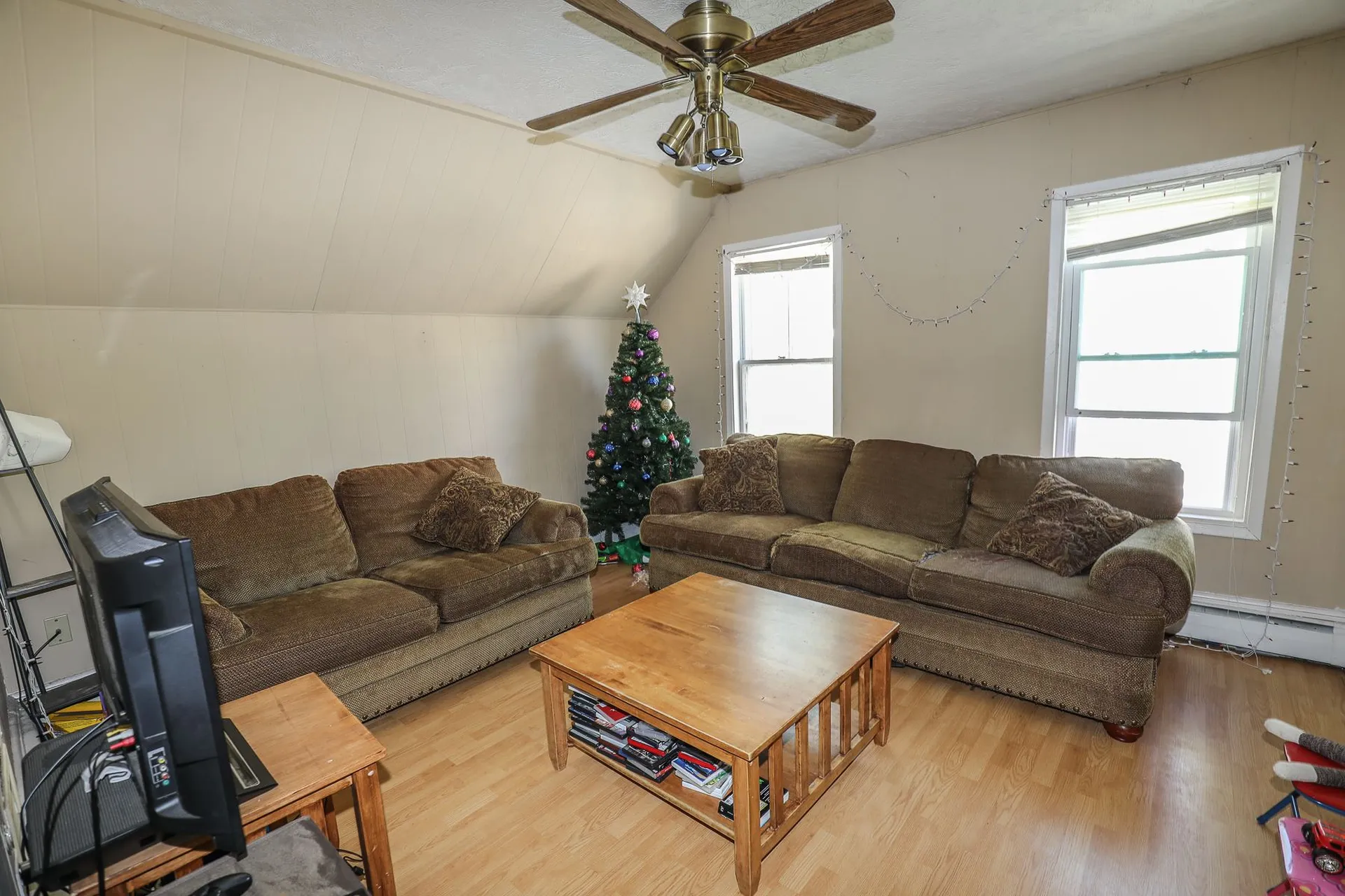 592 Hevey Street Manchester NH 03102