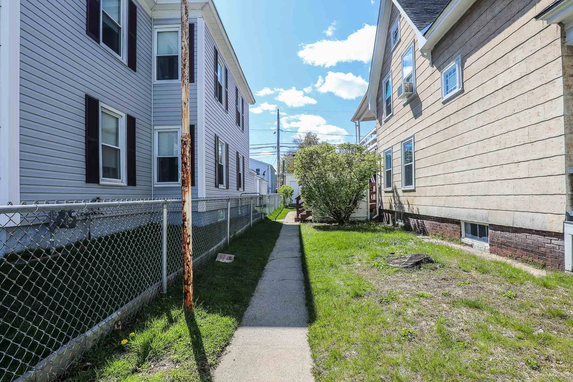 592 Hevey Street Manchester NH 03102