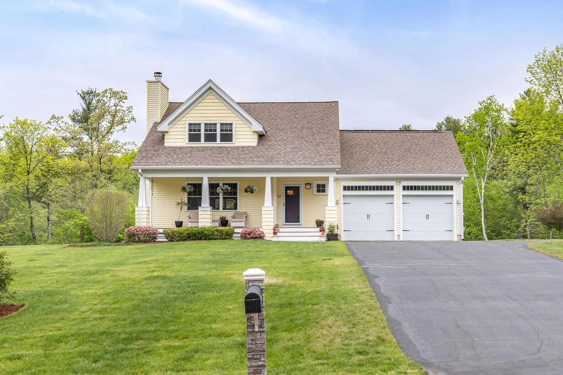 37 Flat Rock Road Windham NH 03087