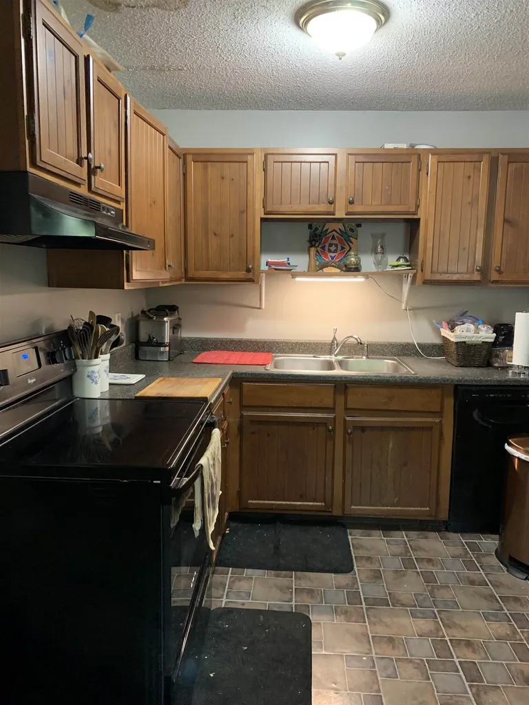 419 Deerpath Lane Pembroke NH 03275