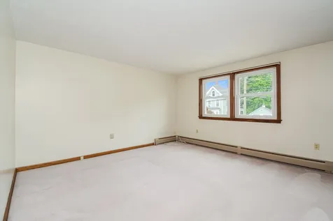 292 Taylor Street Manchester NH 03103