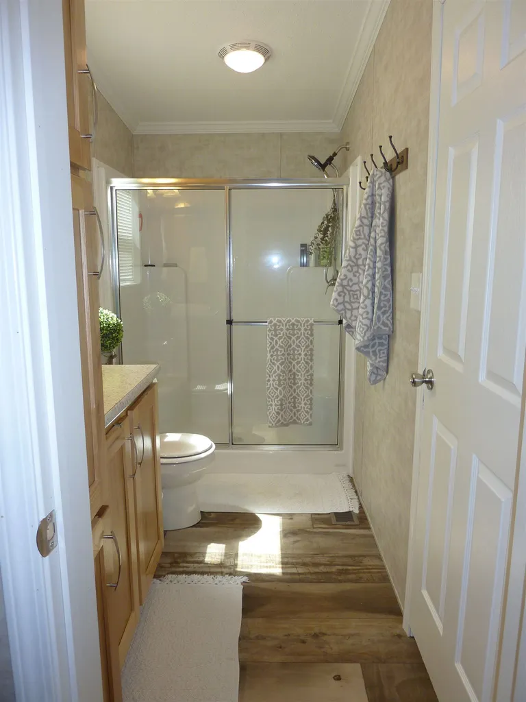 32 Ponderosa Avenue Nashua NH 03062