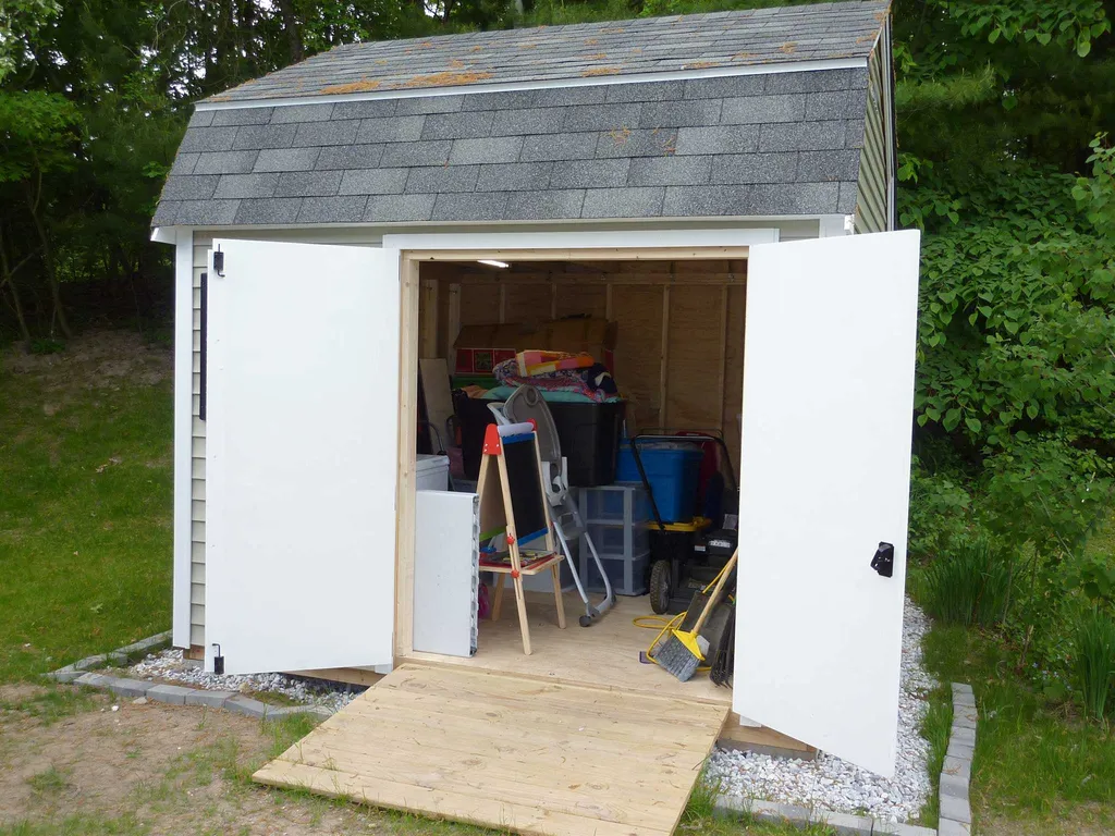 32 Ponderosa Avenue Nashua NH 03062