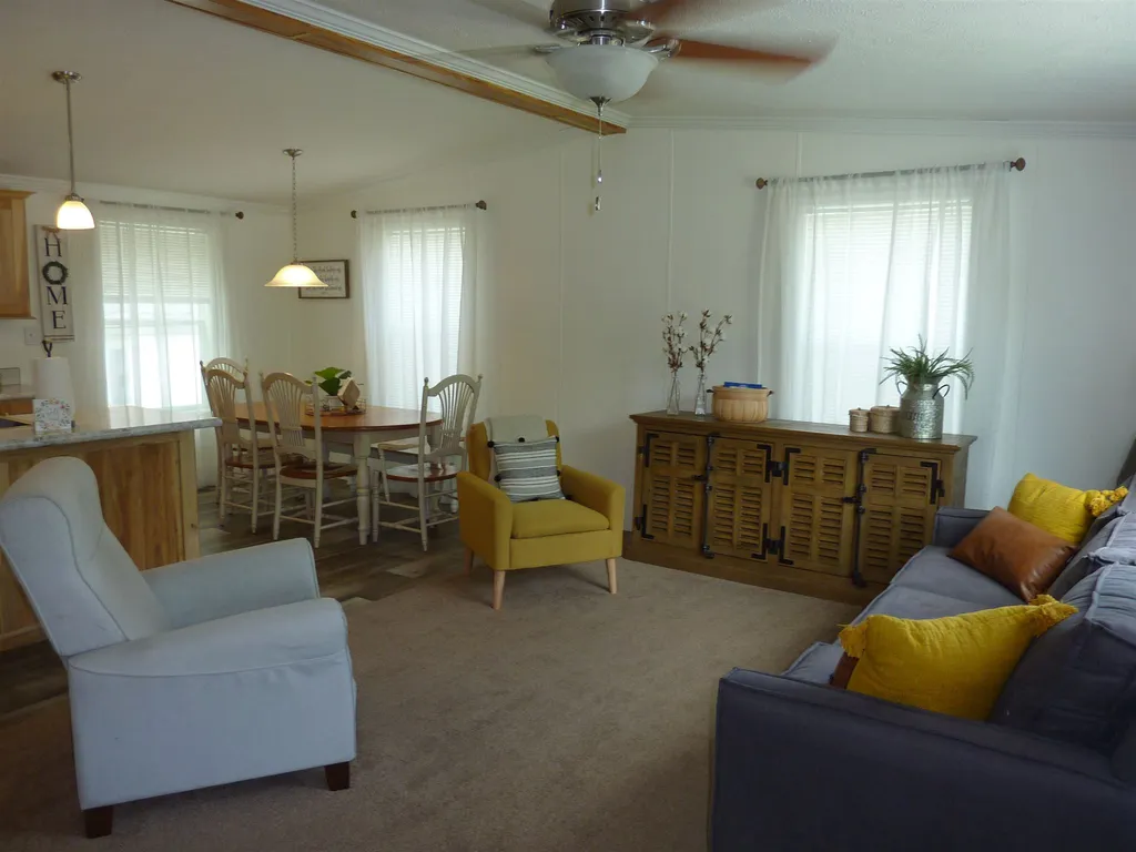 32 Ponderosa Avenue Nashua NH 03062