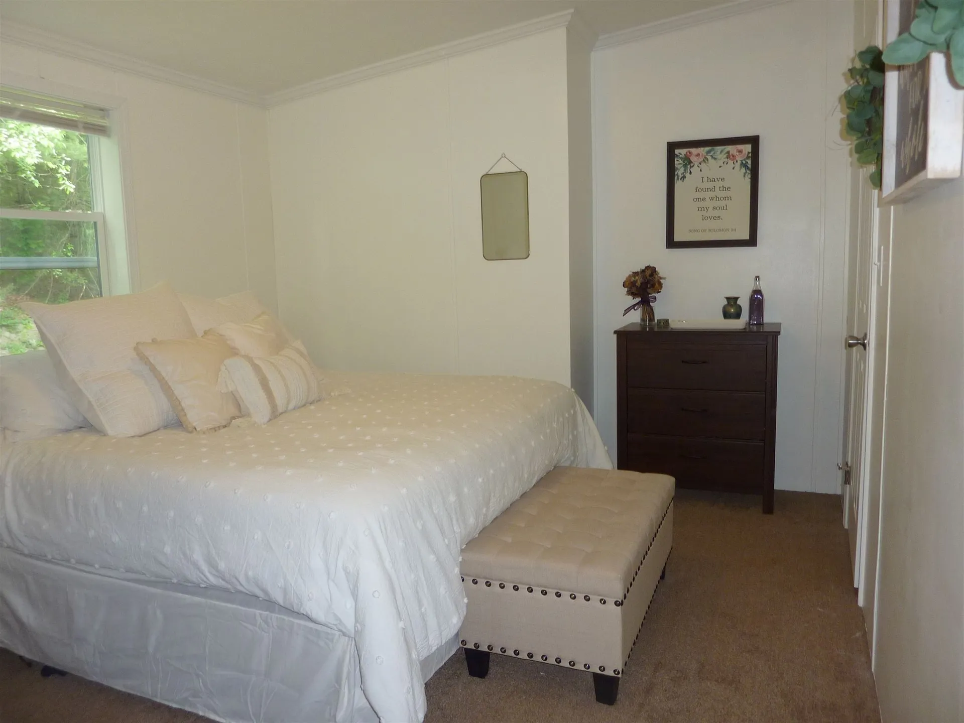 32 Ponderosa Avenue Nashua NH 03062