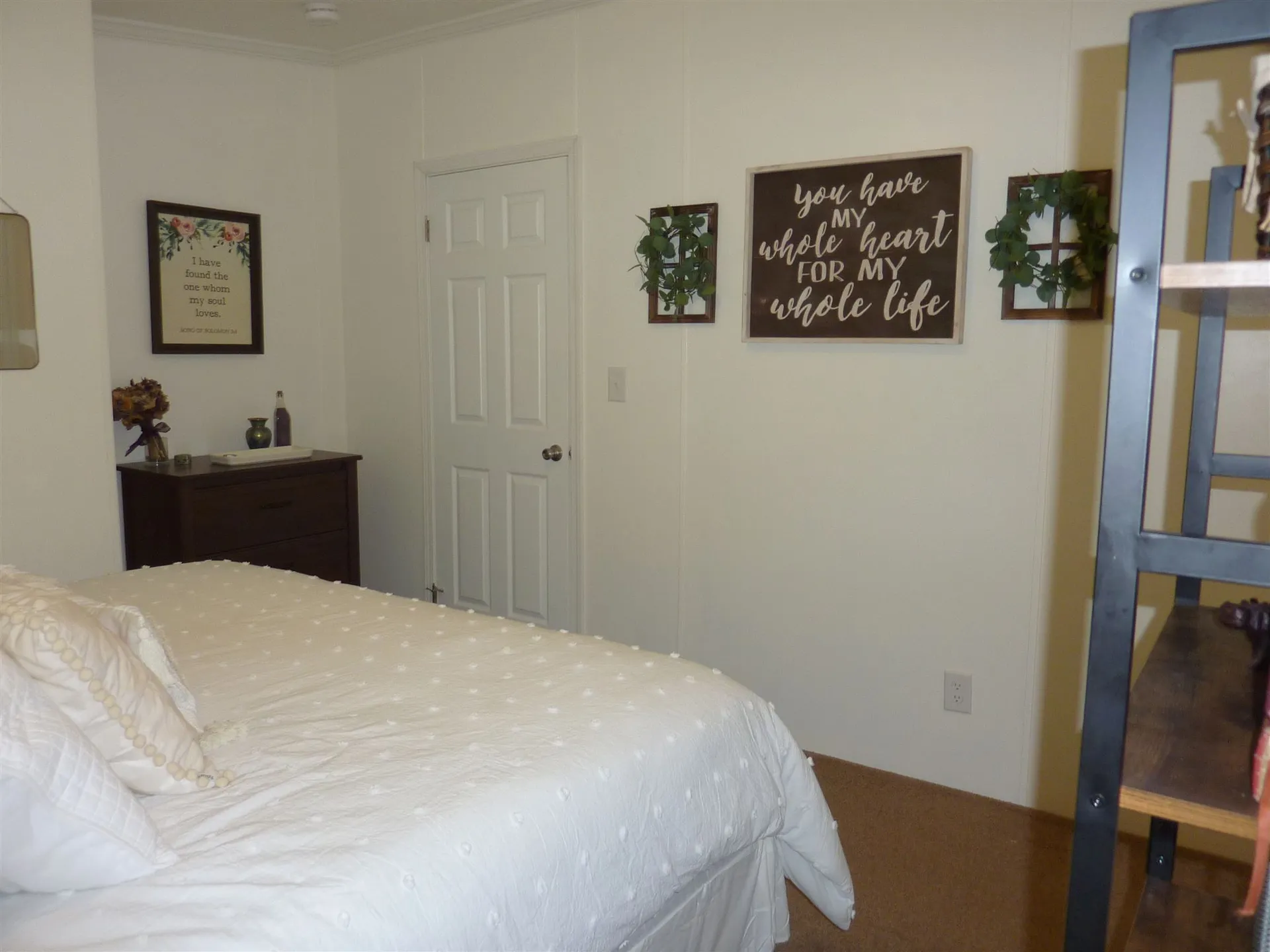 32 Ponderosa Avenue Nashua NH 03062