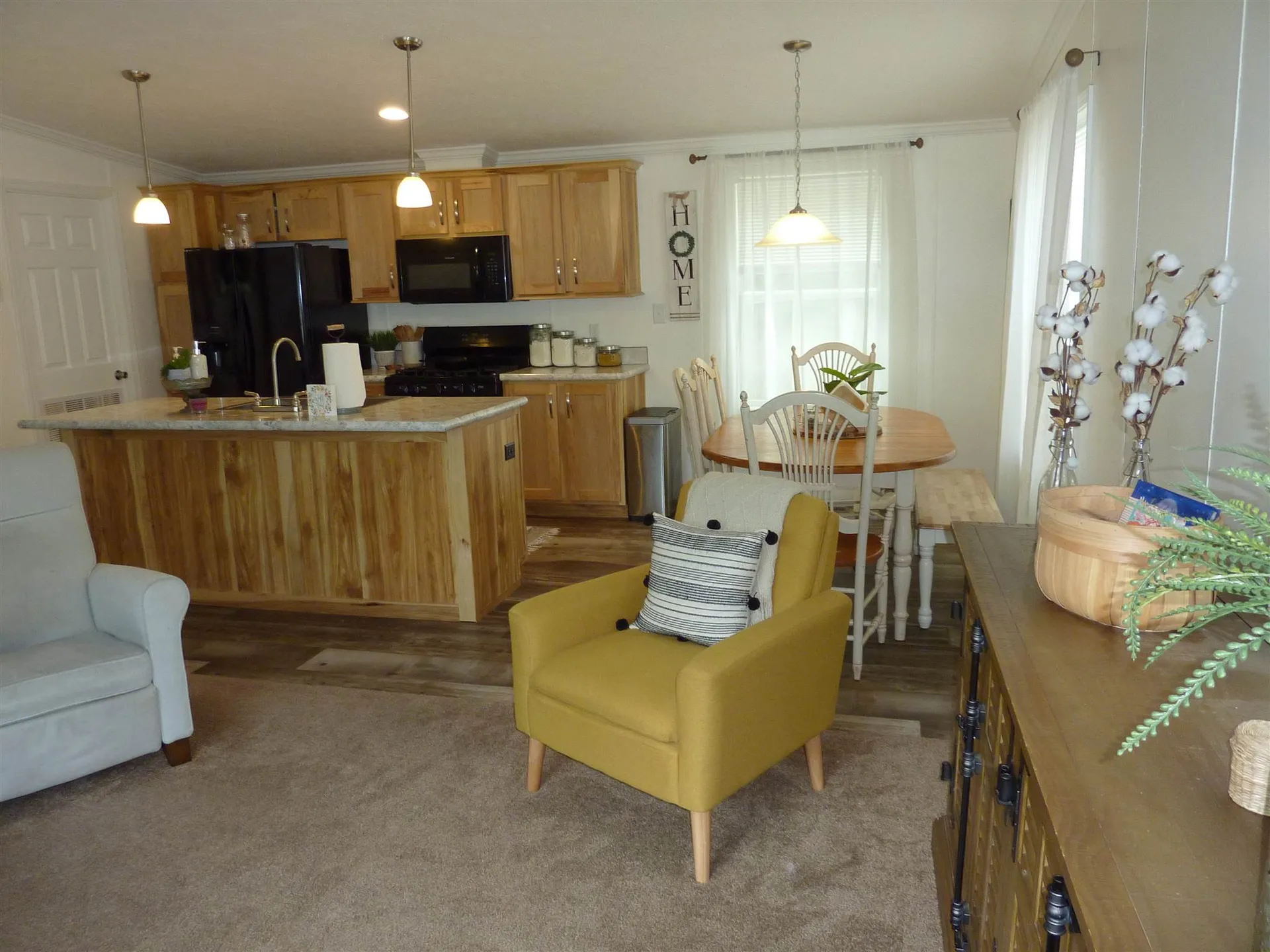 32 Ponderosa Avenue Nashua NH 03062