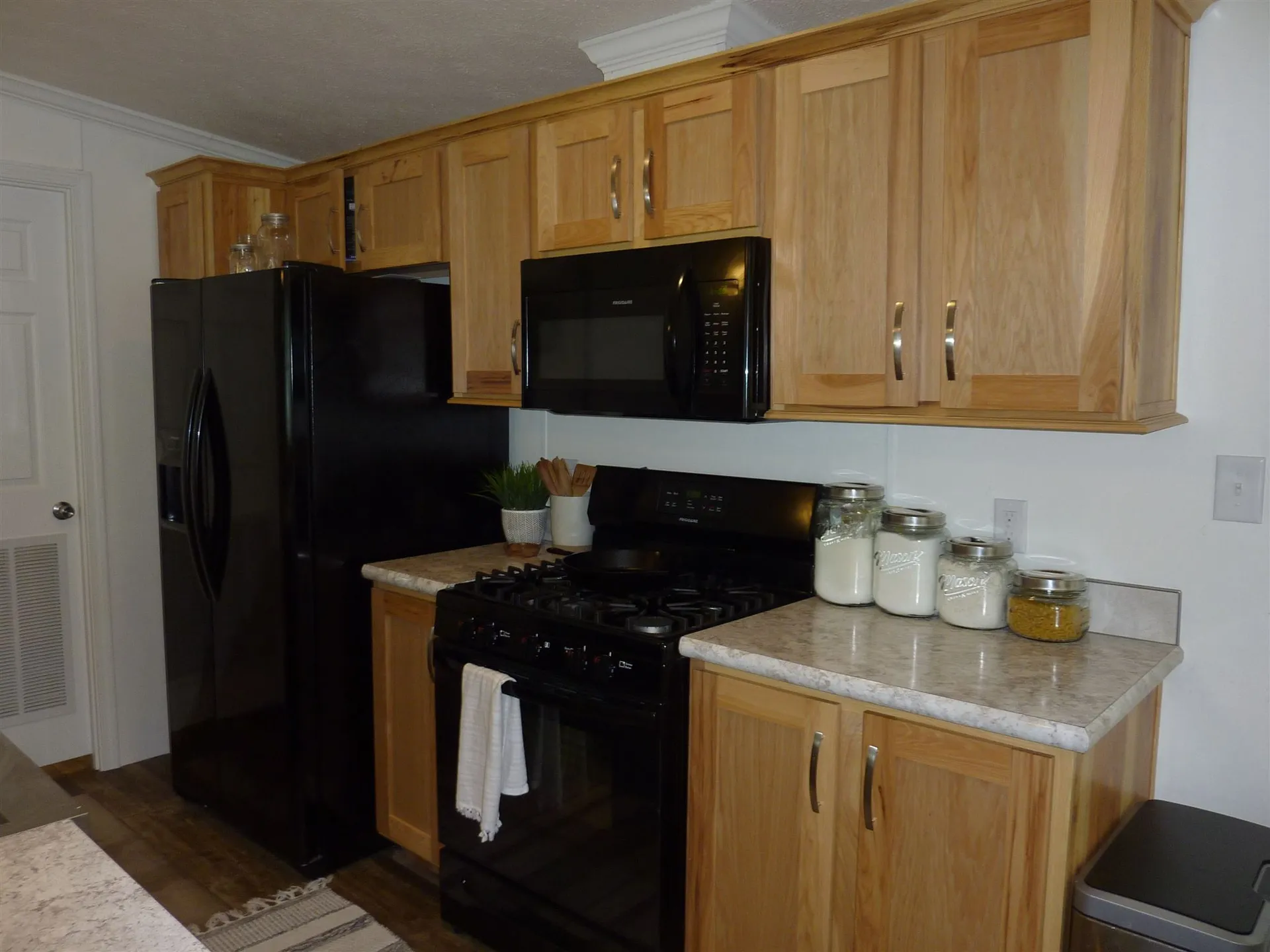 32 Ponderosa Avenue Nashua NH 03062