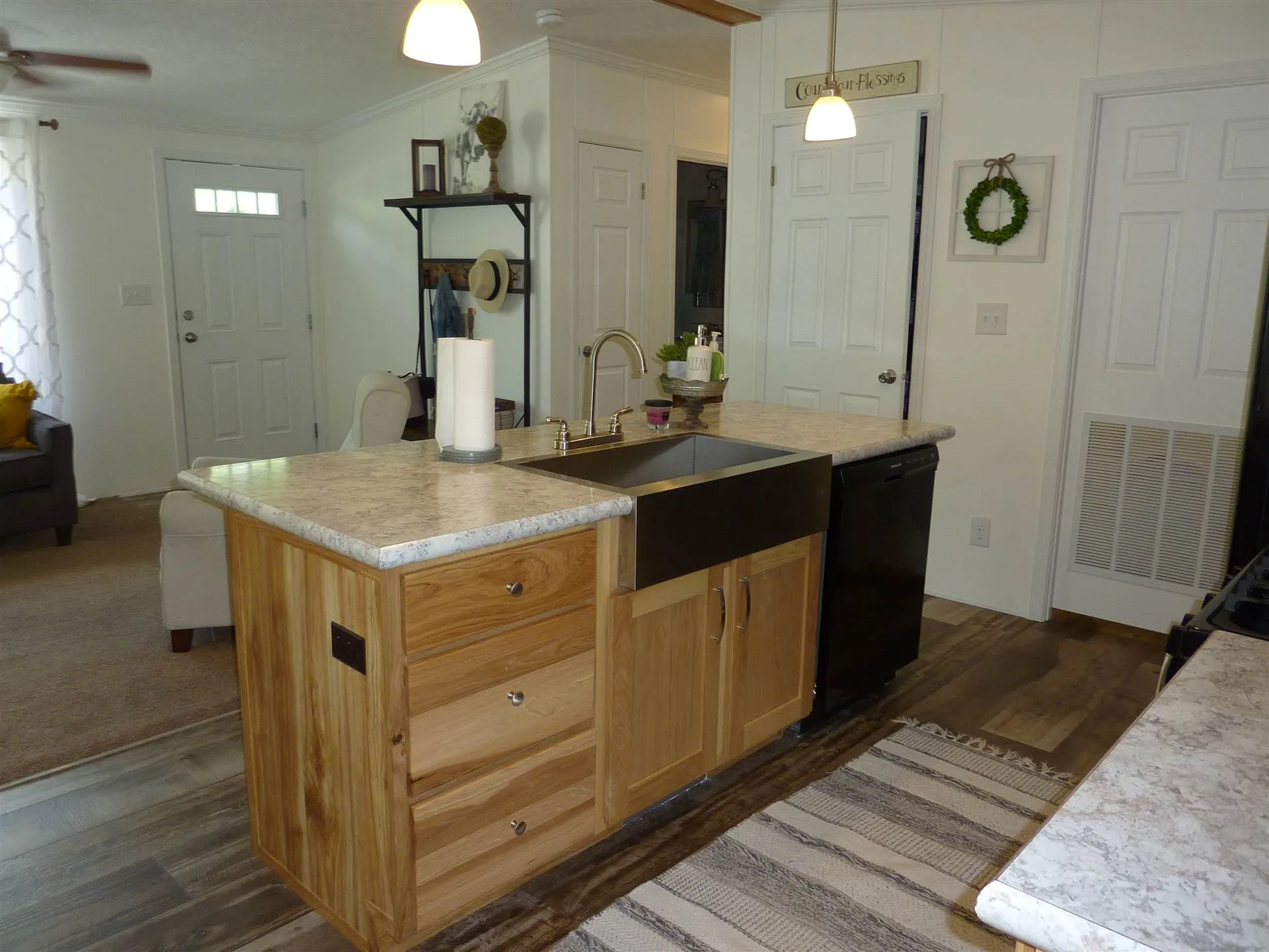 32 Ponderosa Avenue Nashua NH 03062