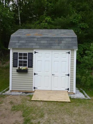 32 Ponderosa Avenue Nashua NH 03062