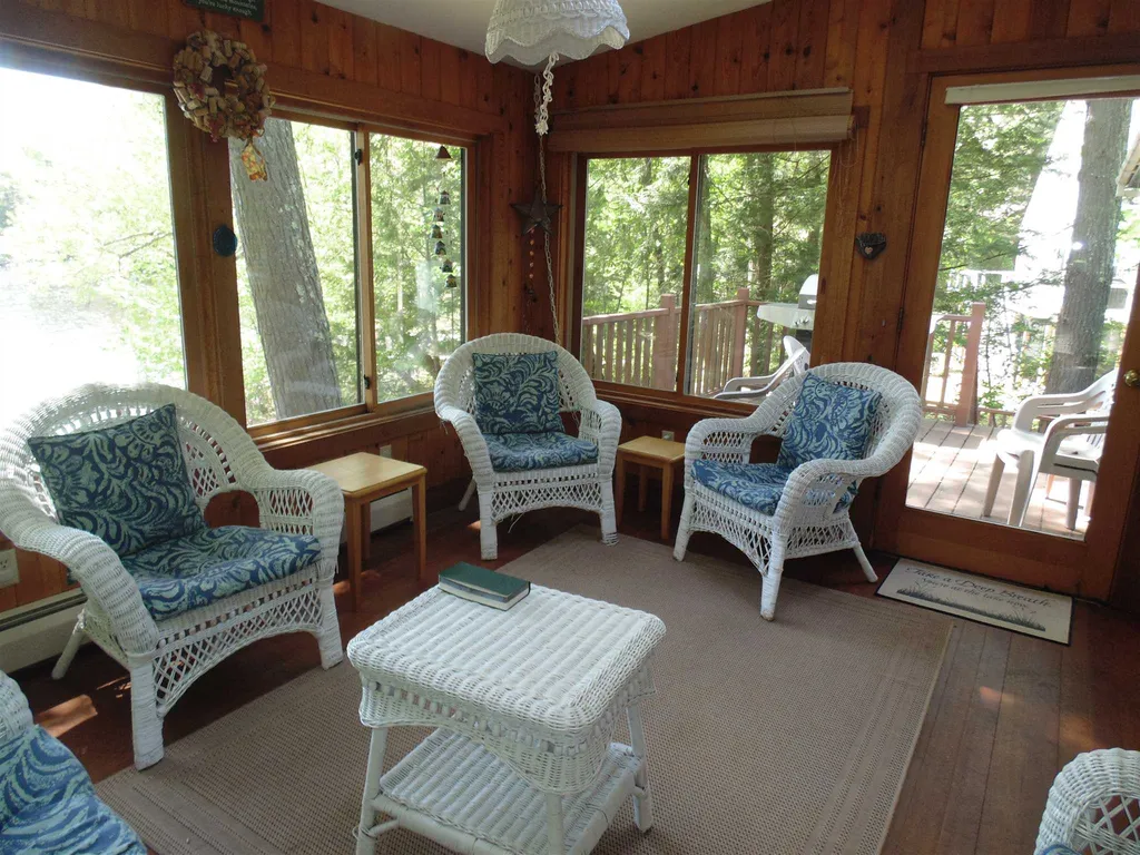 20 Blacks Landing Road Moultonborough NH 03254
