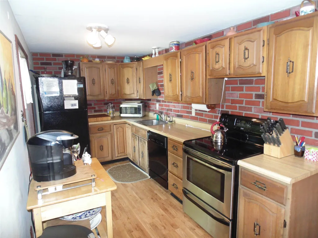 20 Blacks Landing Road Moultonborough NH 03254