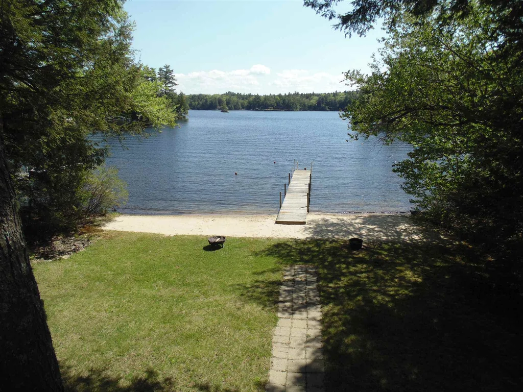 20 Blacks Landing Road Moultonborough NH 03254