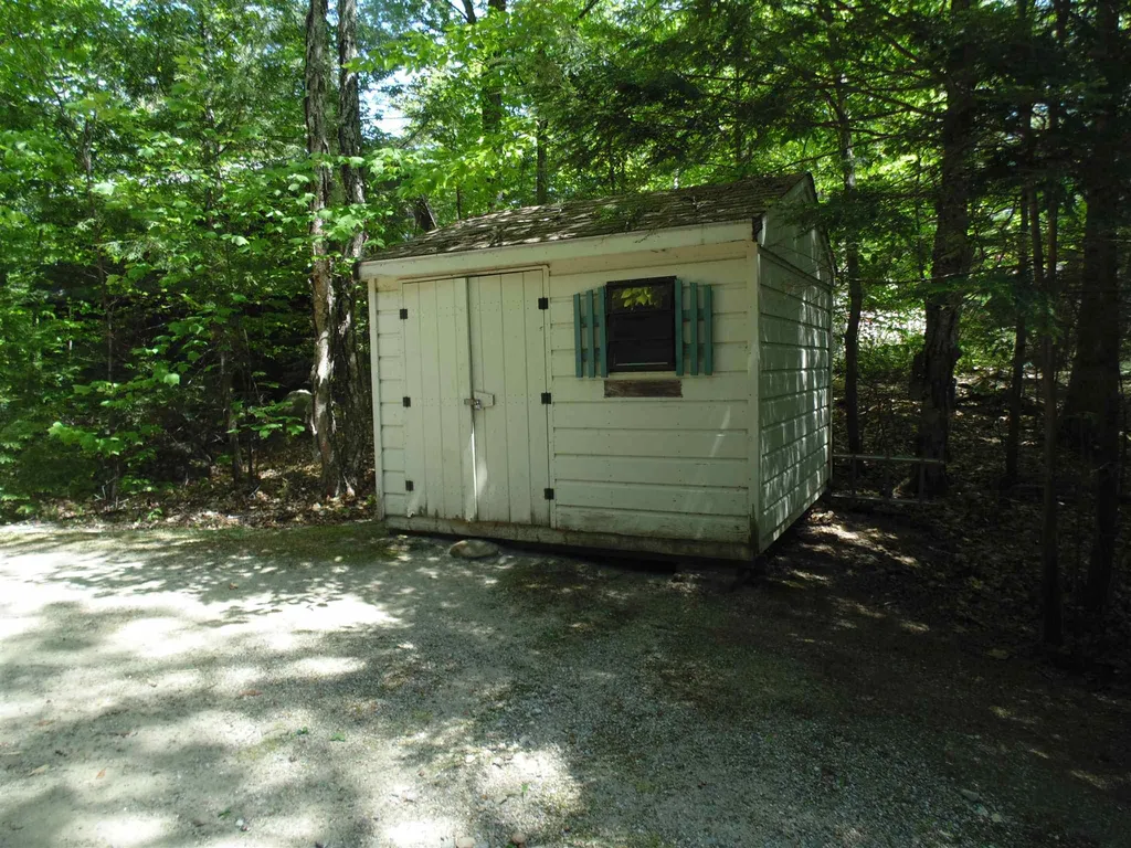 20 Blacks Landing Road Moultonborough NH 03254
