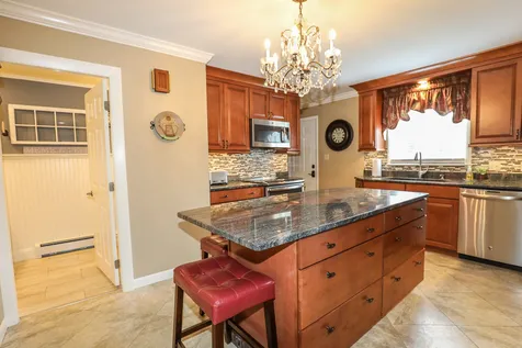 277 W Haven Road Manchester NH 03104