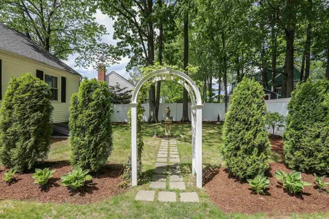 277 W Haven Road Manchester NH 03104