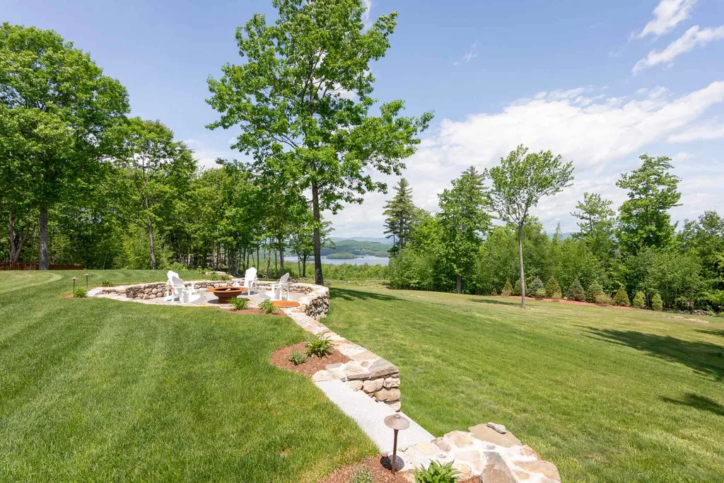 48 Pease Road Meredith NH 03253
