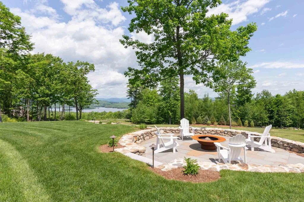 48 Pease Road Meredith NH 03253