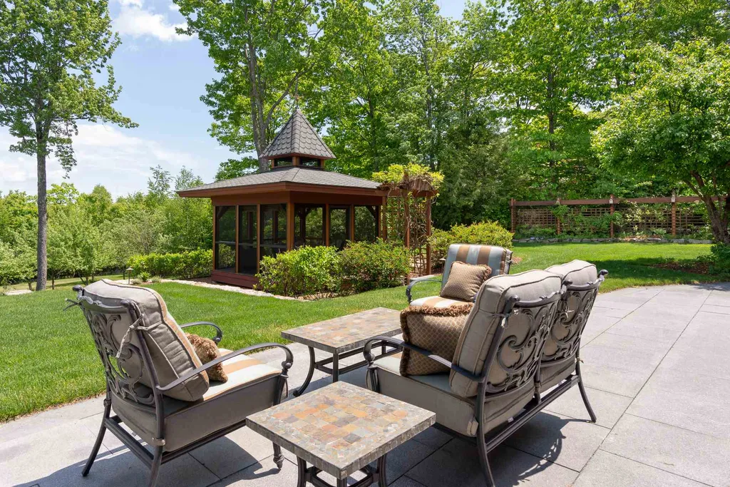 48 Pease Road Meredith NH 03253