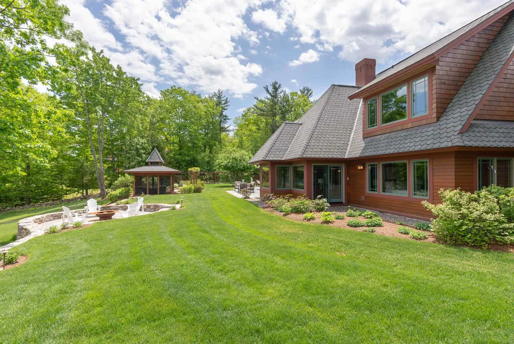 48 Pease Road Meredith NH 03253