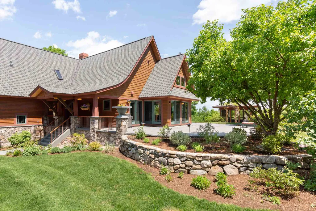 48 Pease Road Meredith NH 03253