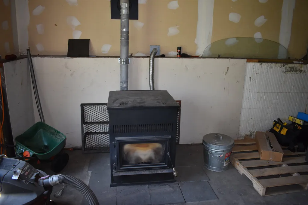 13 Gilby Lane Canaan NH 03741