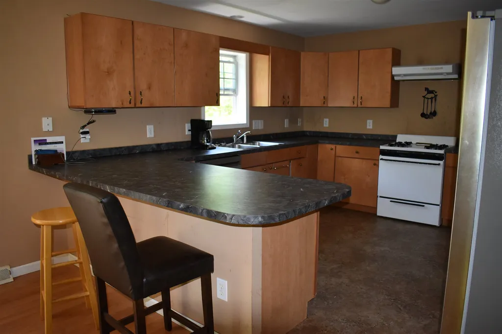13 Gilby Lane Canaan NH 03741