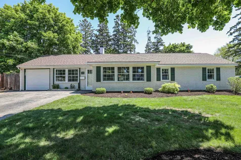 135 Princeton Road Nashua NH 03064-1722