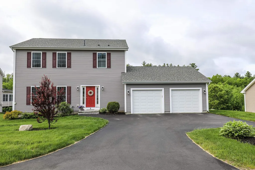 5 Rae Brook Road Hooksett NH 03106