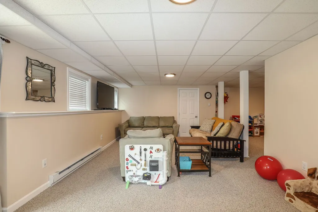 5 Rae Brook Road Hooksett NH 03106