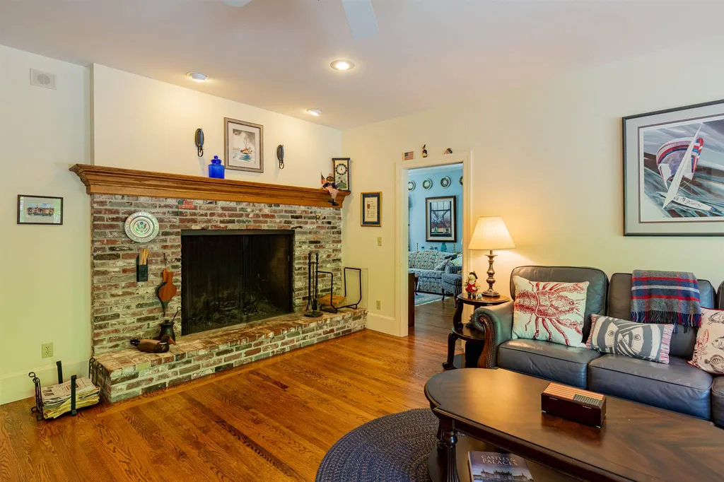 163 Love Lane Rye NH 03870