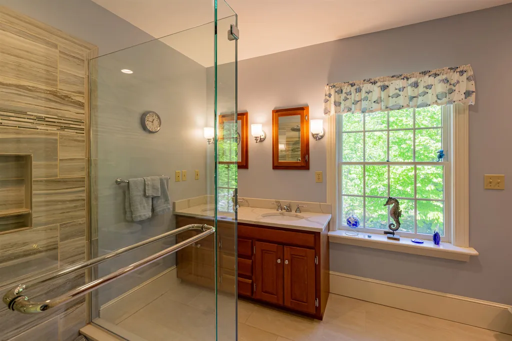 163 Love Lane Rye NH 03870