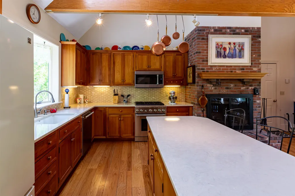 163 Love Lane Rye NH 03870