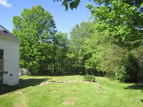 112 High Street Danbury NH 03230