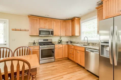71 Middle Road Brentwood NH 03833