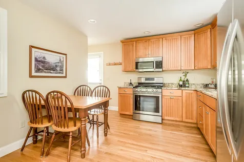 71 Middle Road Brentwood NH 03833