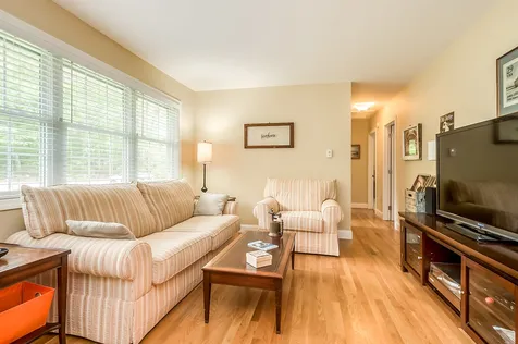71 Middle Road Brentwood NH 03833
