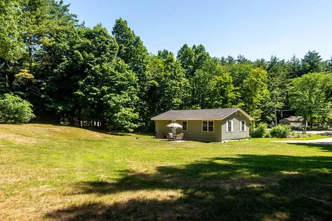 71 Middle Road Brentwood NH 03833