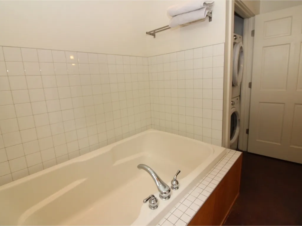 191 South Winooski Avenue Burlington VT 05401
