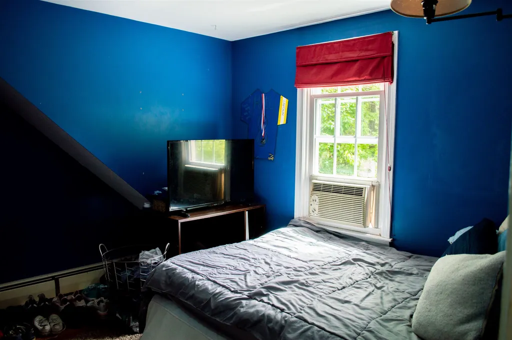 17 Mountain View Drive Peterborough NH 03458