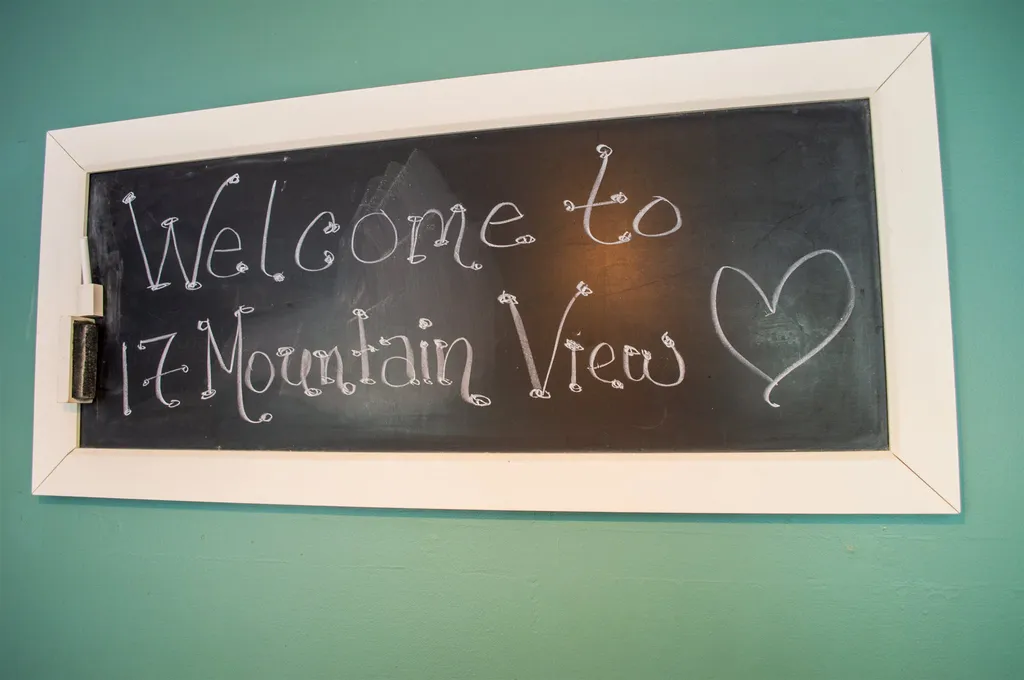 17 Mountain View Drive Peterborough NH 03458