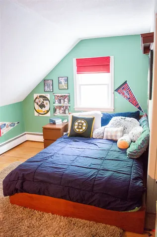 17 Mountain View Drive Peterborough NH 03458