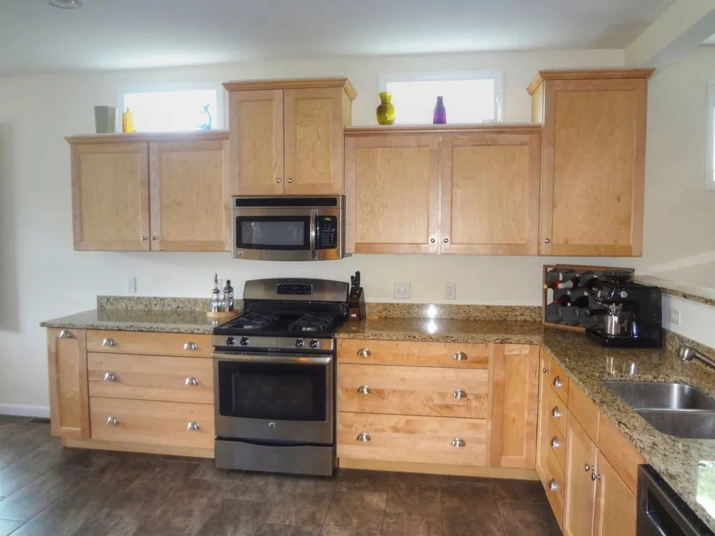 76 Waterlefe Way Colchester VT 05446